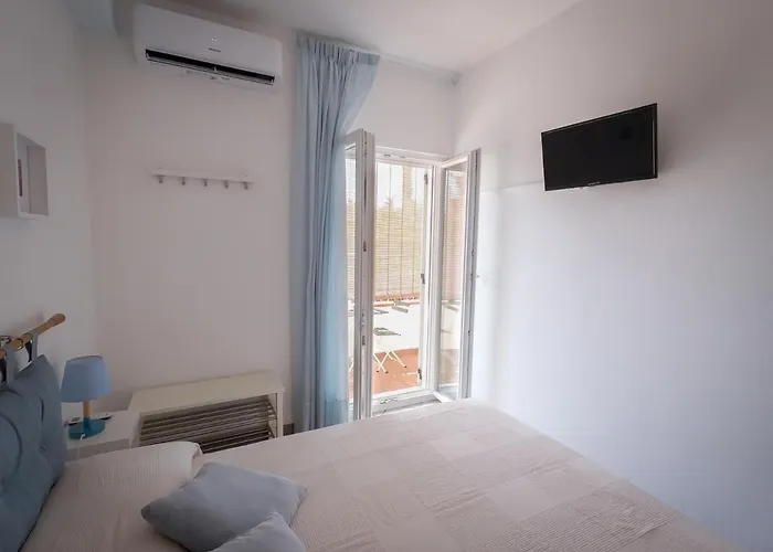 A 50 Scalini Dal Mare - Doppia Privata Pensionat